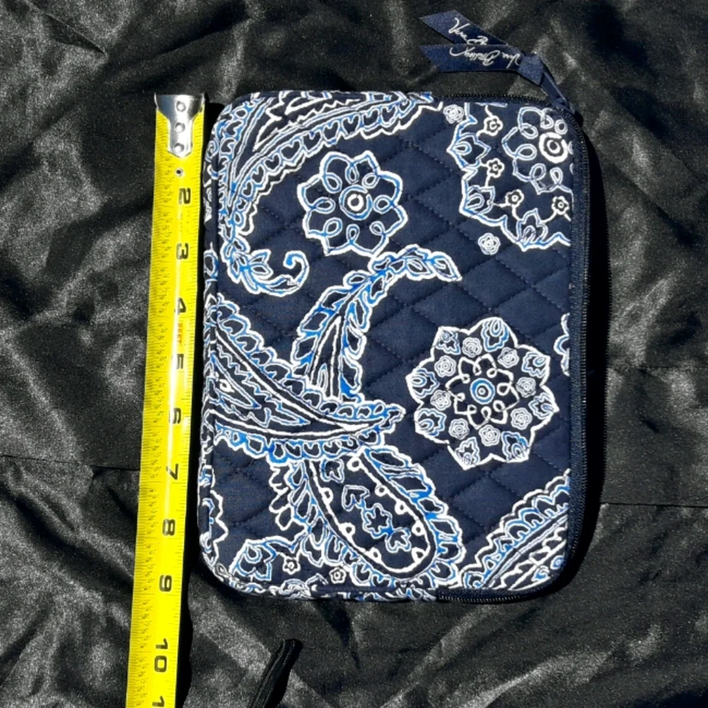 Vera Bradley Ipod Case Padded Purse Blue Paisley - Picture 12 of 16